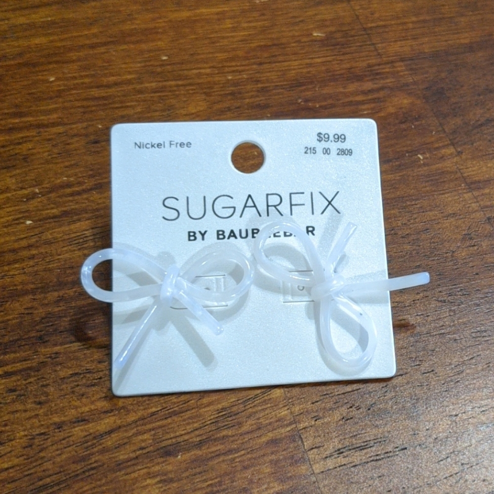 Bow Earring